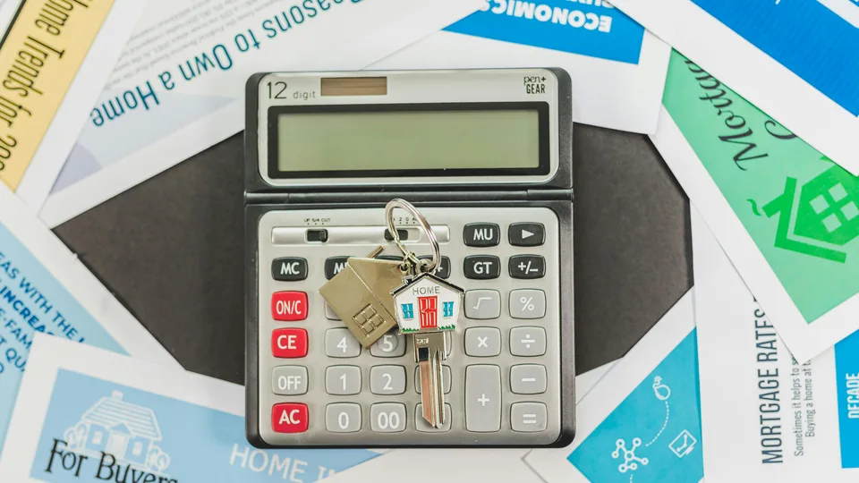 Velofy loan calculator showing borrowing capacity of approximately 586,000 dollars for 98,000 dollar income Perth applicant at May 2026 mortgage rate